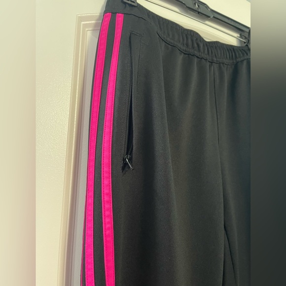 Adidas | Kids Large climacool black joggers | Hot pink stripes - Picture 8 of 8